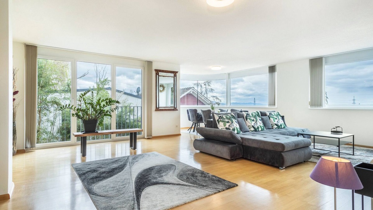 Lochau Apartment | Apartment 'Cocoon Am Schloß Top 2' with Lake View, Wi-Fi and Air Conditioning