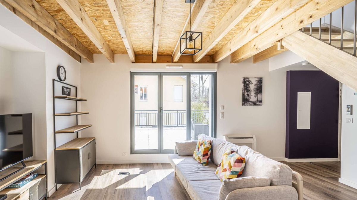 Centre Ville Apartment | Apartment Comfortable in the centre of Pau: parking, AC.