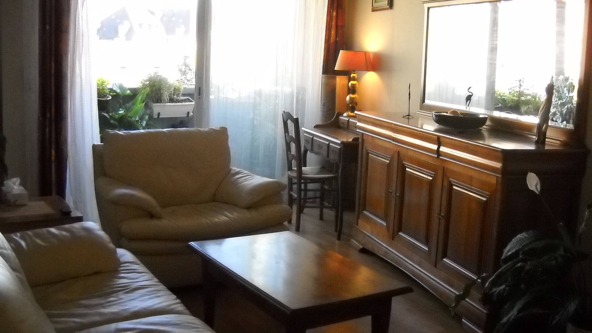 Oloron-Sainte-Marie Apartment | Apartment downtown Oloron Sainte Marie 4 persons