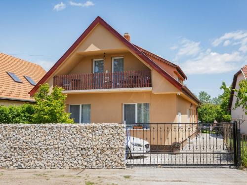 Balatonszemes Apartment | Apartment Dalma by Interhome