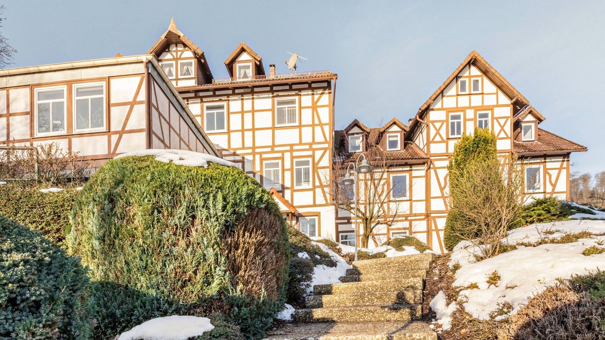 Bad Sachsa Apartment | Apartment 'Das Spatzennest' with Mountain View, Shared Terrace and Wi-Fi