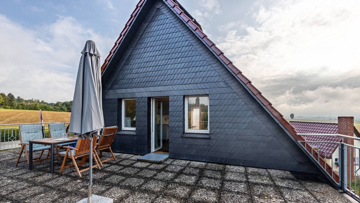 Flegessen Apartment | Apartment 'Panoramablick' with Private Terrace, Shared Garden and Wi-Fi