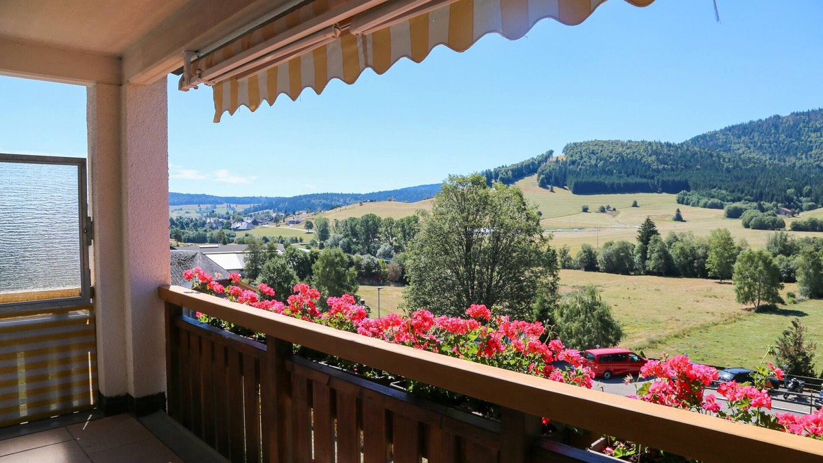 Bernau Apartment | Apartment 'Ferienwohnung Tanne' with Mountain View, Balcony and Wi-Fi