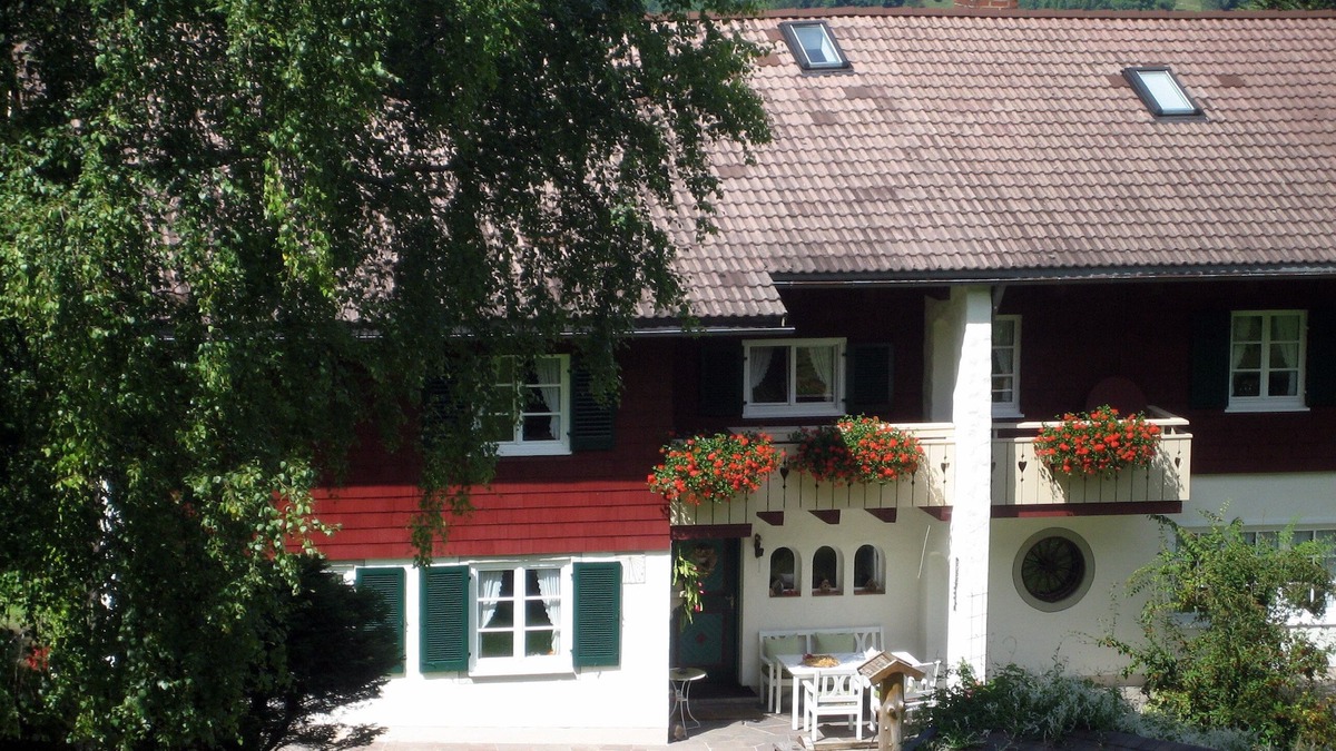 Immenstadt im Allgaeu Condo | Apartment 3: 1st floor Landhaus Theurer above the Alpsee