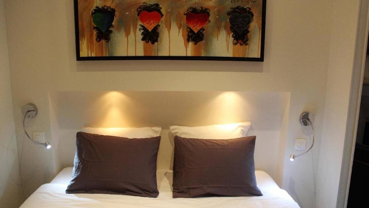 Grand Parc-Paul Doumer Apartment | Apartment-de la Course 1-Ensuite with Shower