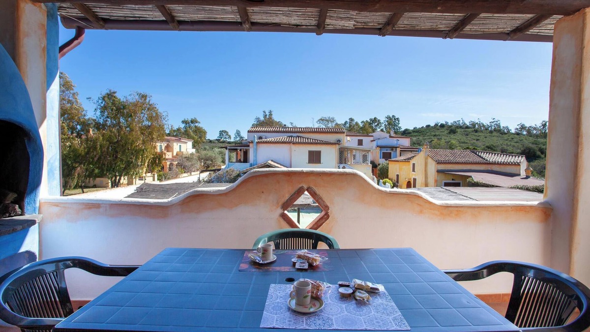 Orosei Apartment | Apartment 'Delta 2' Close to the Beach with Garden, Terrace & Barbecue