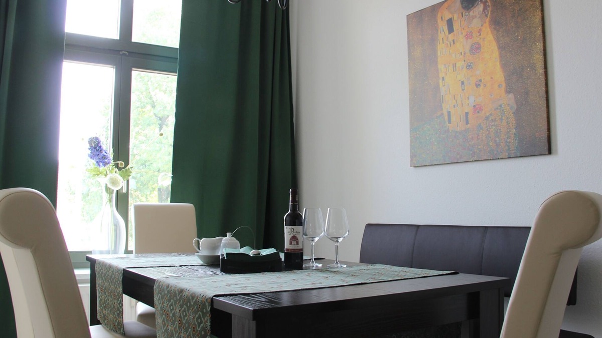 Zentrum-Nord Apartment | Apartment-Deluxe-Private Bathroom-Kurt Schumacher Str.21