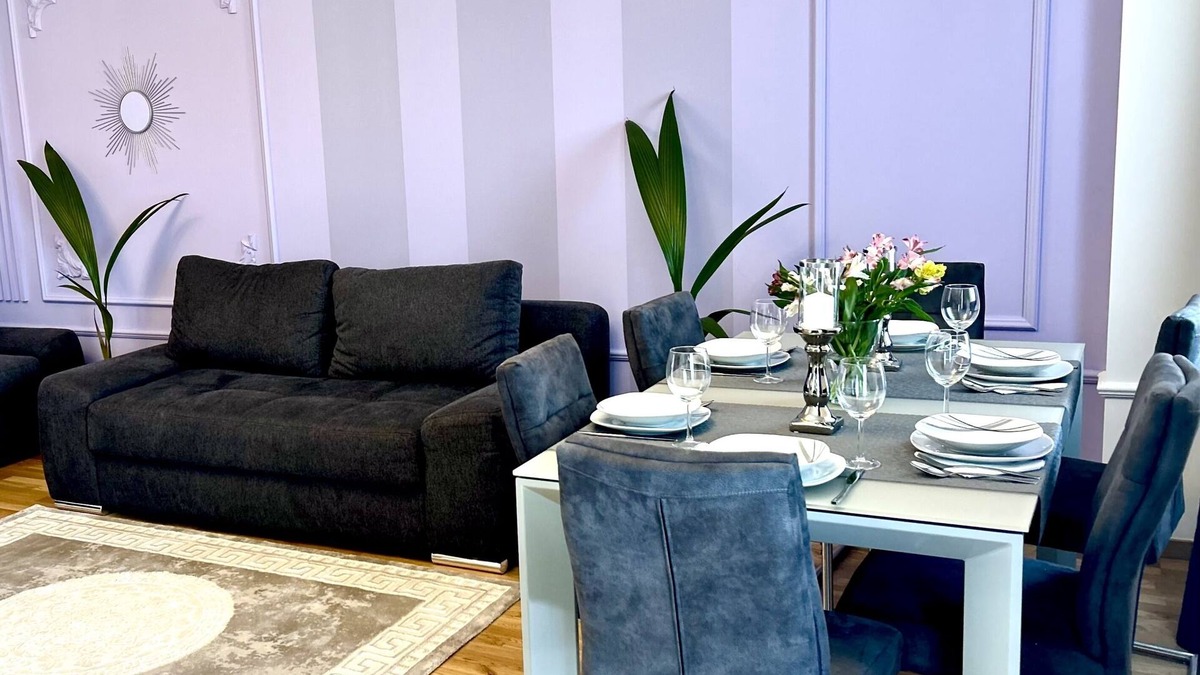 Zentrum-Nord Apartment | Apartment-Deluxe-Private Bathroom-Balcony-Blumenstraße 54