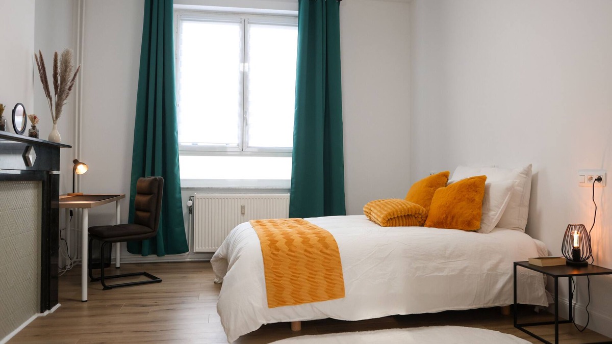 Liege Apartment | Apartment-Deluxe-Ensuite with Shower-City view