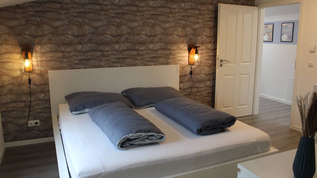 Rodgau Apartment | Apartment "Design Immo Rhein Main Rodgau" with Shared Garden & Wi-Fi