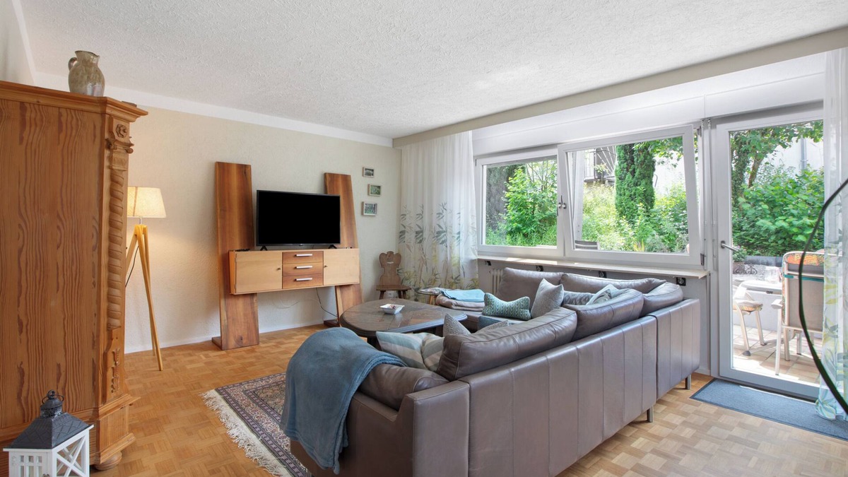 Kandern Apartment | Apartment 'Design Und Entspannug' with Private Terrace, Private Garden and Wi-Fi