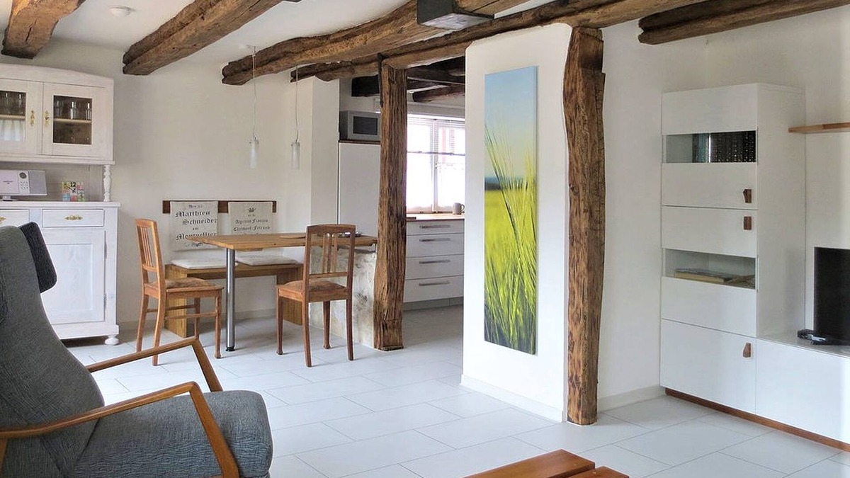 Lenningen Apartment | Apartment "Die Schmiede" with Private Terrace & Wi-Fi