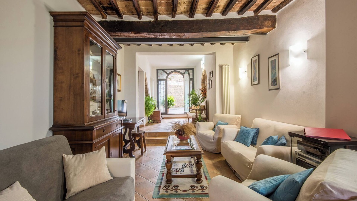 Monticiano Apartment | Apartment 'Dimora Tipica Toscana' with Wi-Fi