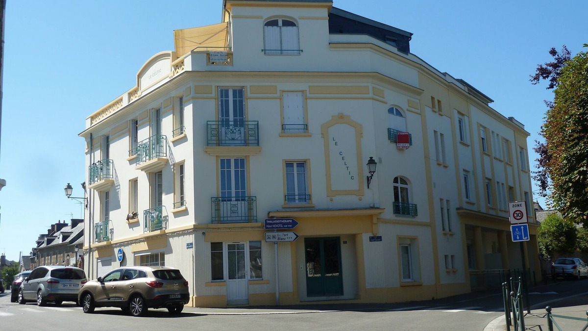 Dinard Apartment | Apartment Dinard - Saint Enogat 5 mn walk from the beach