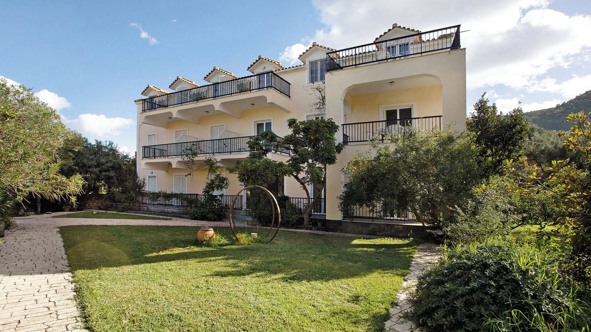 Limni Keri Apartment | Apartment "Dolphin Apartment Sea View 9" with Private Balcony, Shared Garden & Wi-Fi