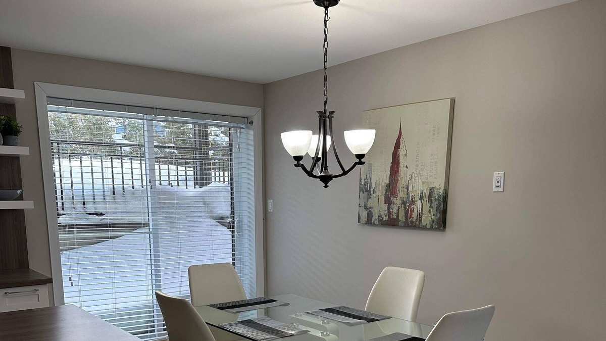 Saint-Emile Apartment | Apartment easy access as a couple or family