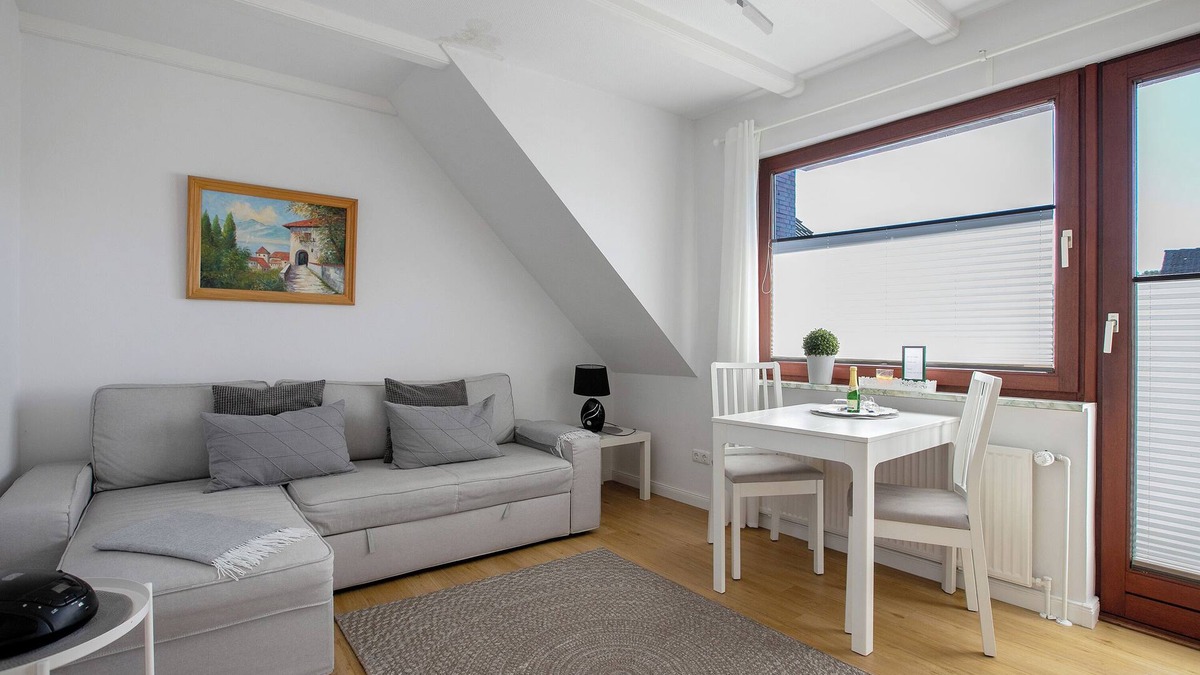 Meldorf Apartment | Apartment 'Edda 3' with Shared Garden, Balcony and Wi-Fi