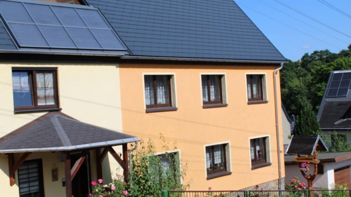 Markersbach Apartment | Apartment Edelweiß in the Erzgebirge - Apartment 56sqm with roof terrace
