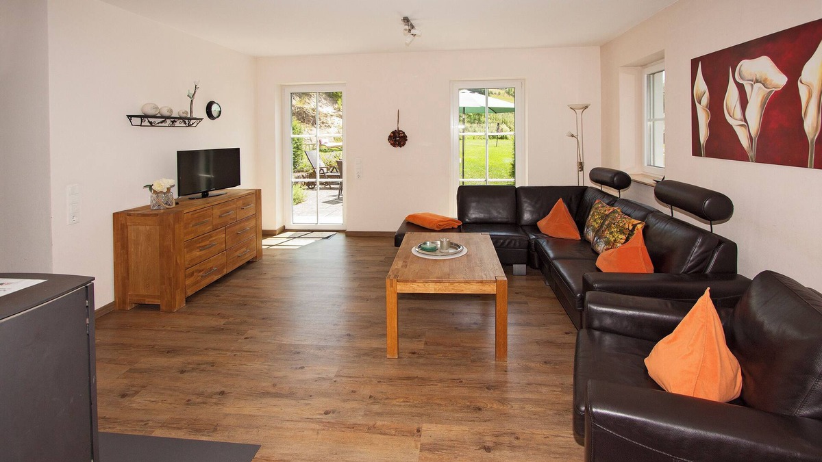 Gellinghausen Apartment | Apartment Eichhagen, 75 sqm, 2 bedrooms, terrace, max. 4 persons + 1 child in a crib