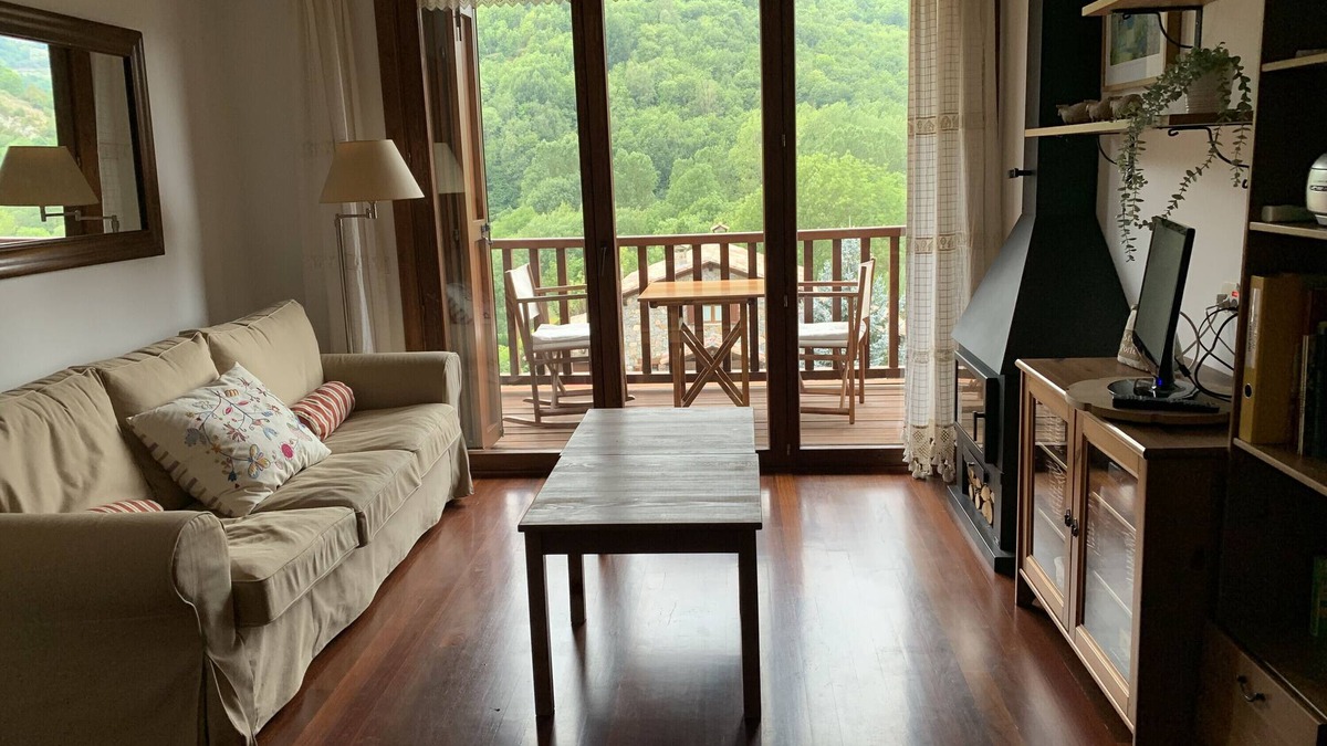 Llanars Apartment | Apartment "El Mirador de Llanars" with Access to Ski Slopes & Mountain View