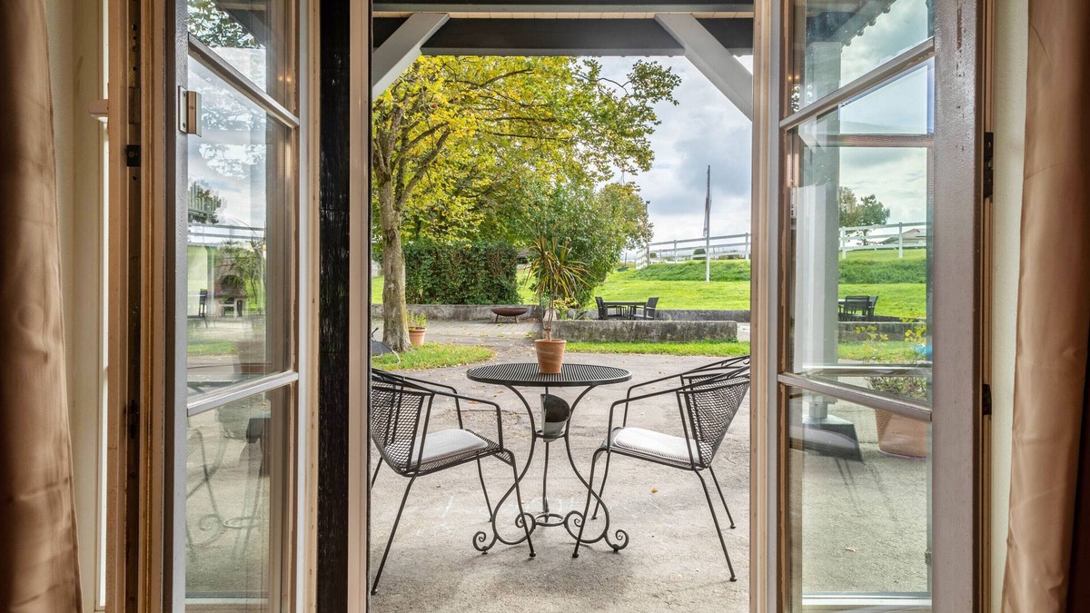 Ravensburg Apartment | Apartment 'Erdgeschoss' with Private Terrace, Shared Garden and Wi-Fi