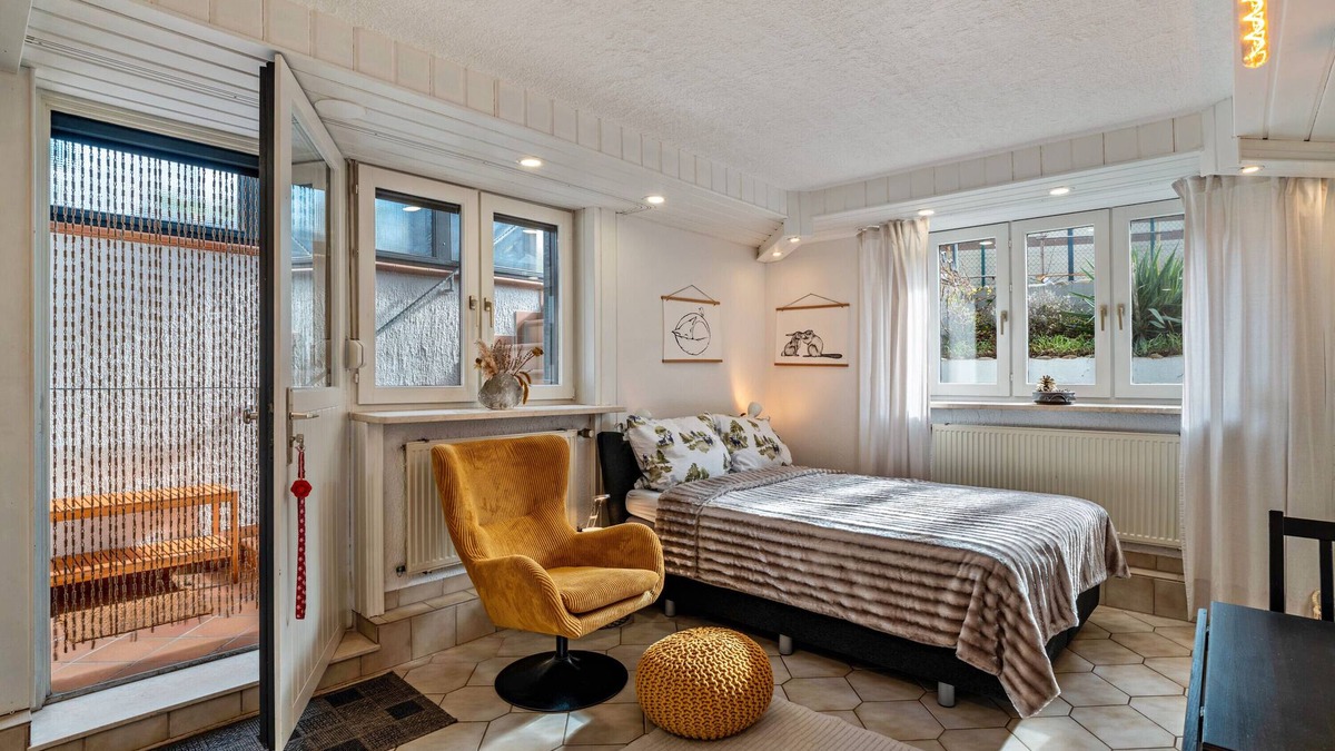 Balzhofen Apartment | Apartment 'Erdmännchen' with Private Terrace, Private Garden and Wi-Fi