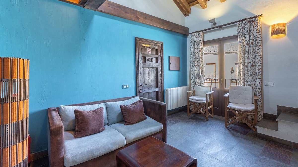 Braojos House | Apartment 'Alojamiento Taurus' with Balcony and Wi-Fi