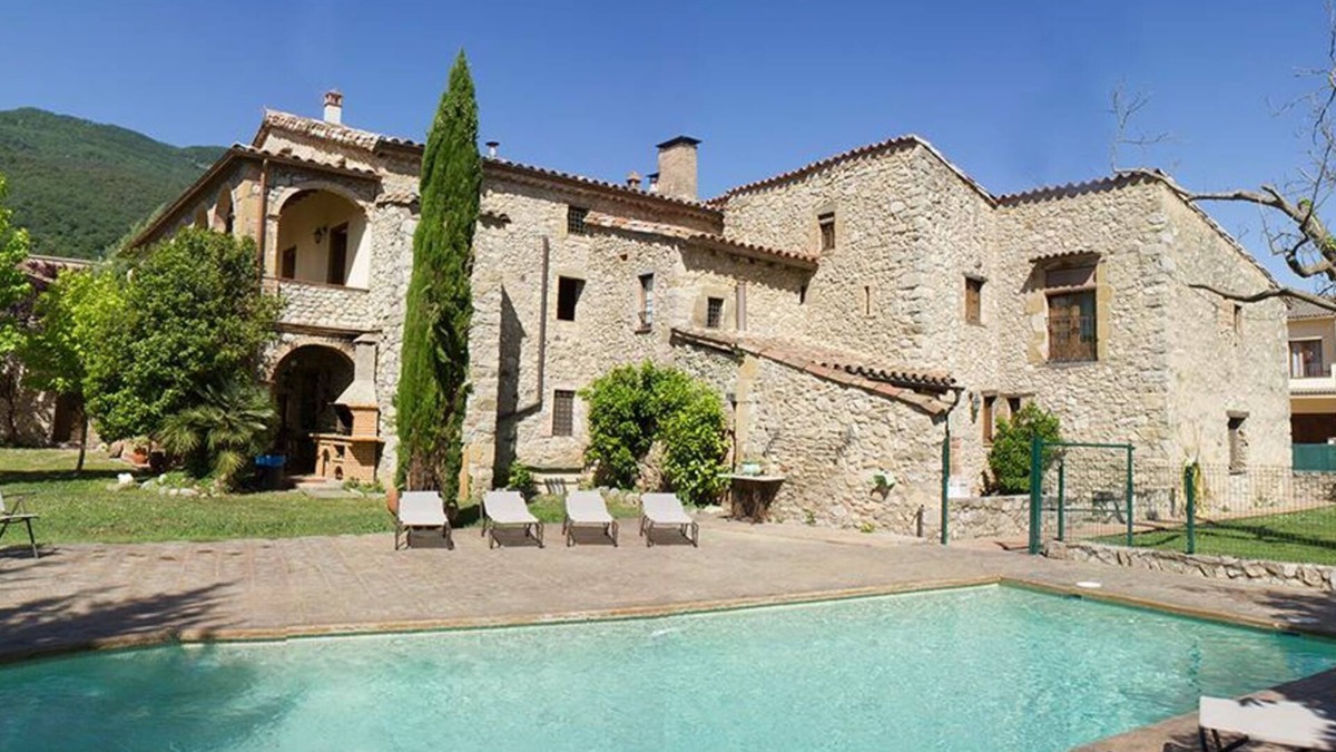 Les Planes d'Hostoles Apartment | Apartment with Balcony