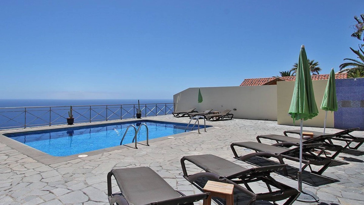 Puerto Naos Apartment | Apartment 'Moijama 2' with Sea View, Shared Pool and Wi-Fi
