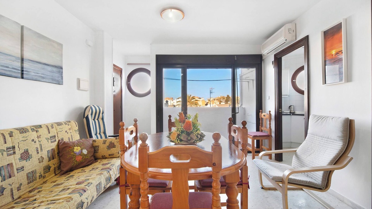 Sanlucar de Barrameda Apartment | Apartment "Sol y mar" with Balcony & A/C