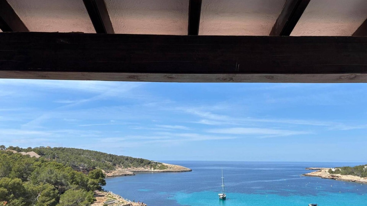 Portinatx Apartment | Apartment in A Hotel 'Vista Mar 1Aa' with Sea View, Wi-Fi and Air Conditioning