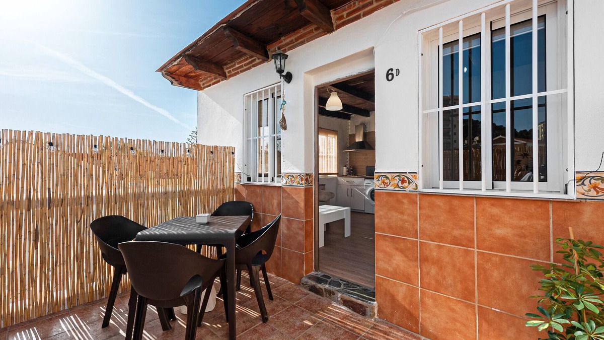 El Palo Apartment | Apartment 'Estrella De Mar' with Private Terrace and Air Conditioning