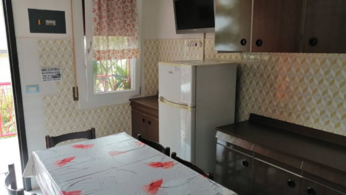 Jesolo Apartment | Apartment 'Euroholiday 6R' with Private Terrace and Wi-Fi