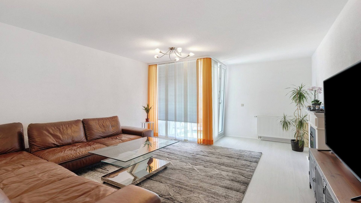 Engen Apartment | Apartment 'Eva Ferienwohnung' with Balcony and Wi-Fi