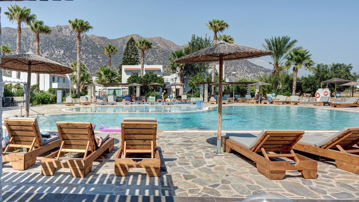 Kardamena Apartment | Apartment 'Evripides Family One -bedroom 1' with Shared Pool, Shared Garden and Air Conditioning
