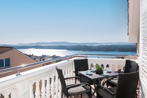 Meterize Apartment | Apartment Exclusive VIEW