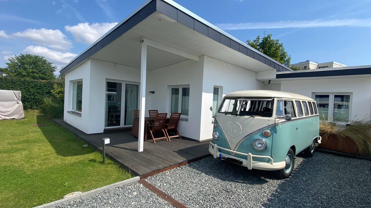 Haffkrug House | Apartment 'Ferienhaus Lütt Hus An D'see' with Private Terrace, Private Garden and Wi-Fi