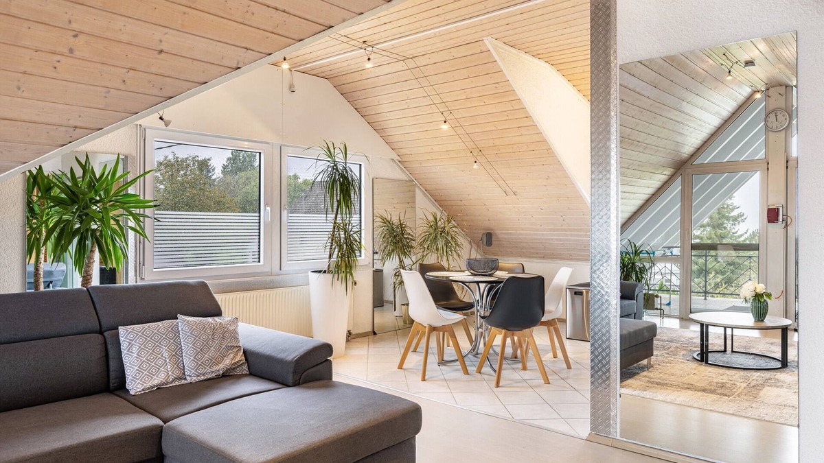 Zwiefalten Apartment | Apartment 'Ferienwohnung Christine' with Mountain View, Private Terrace and Wi-Fi