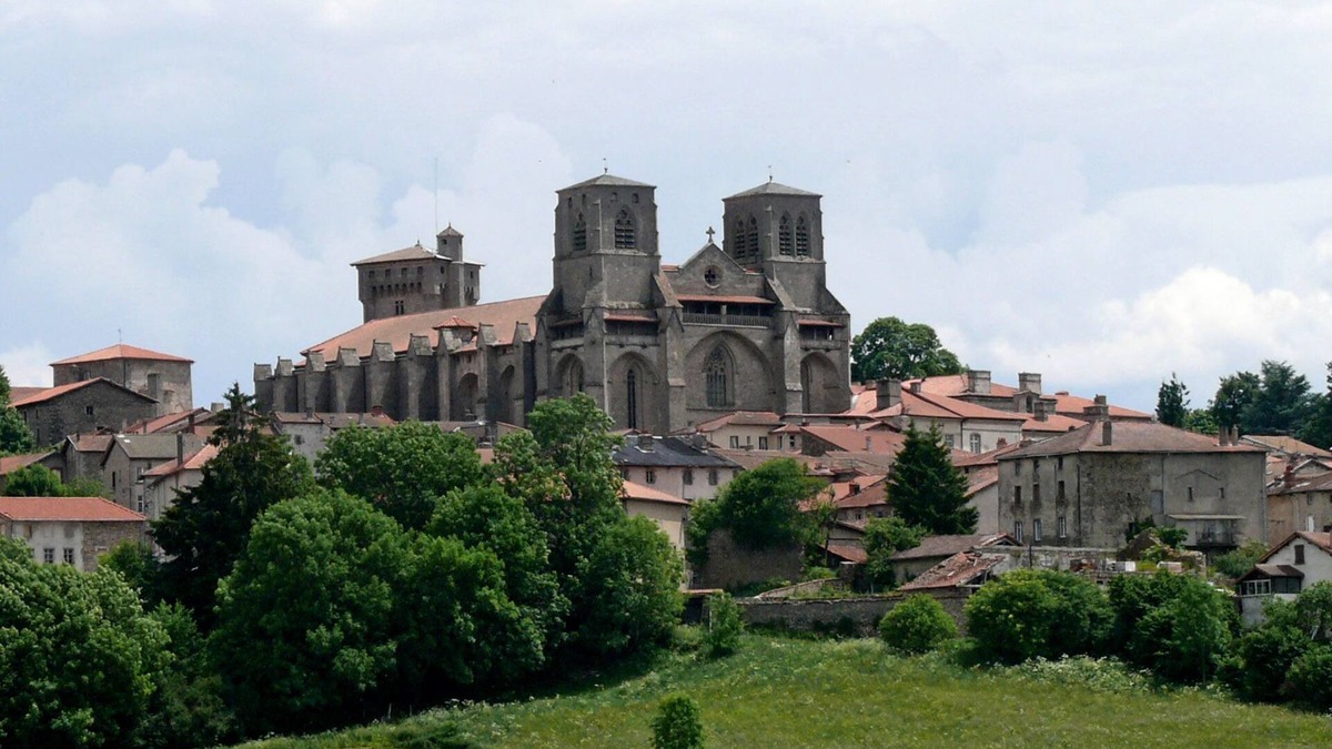 La Chapelle-Geneste Apartment | Apartment for 5 people, in Auvergne, near La Chaise-Dieu