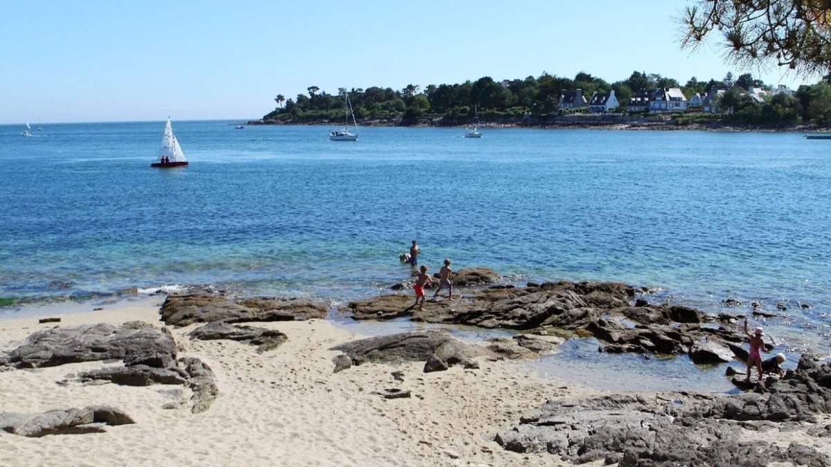 Benodet Apartment | Apartment facing the Trez beach - close to the thalassotherapy center