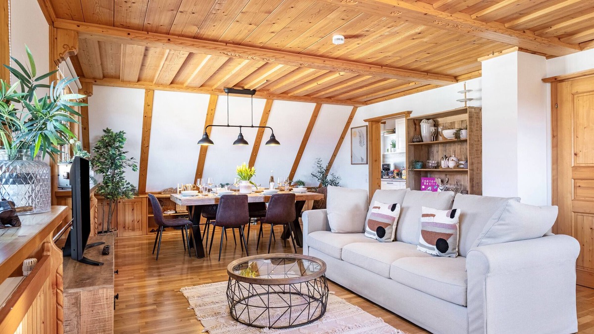 Loffingen Apartment | Apartment 'Familienglück' with Wi-Fi