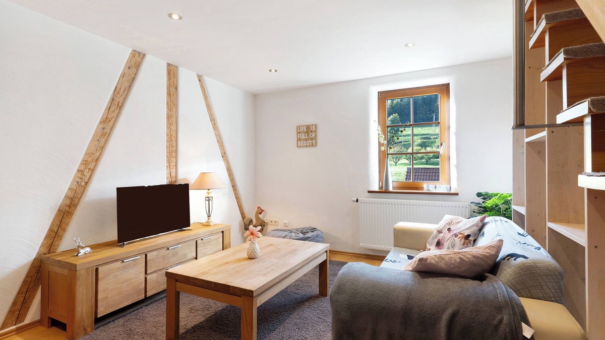 Hundsbach Apartment | Apartment 'Familienwohnung Nala' with Mountain View, Shared Garden and Wi-Fi