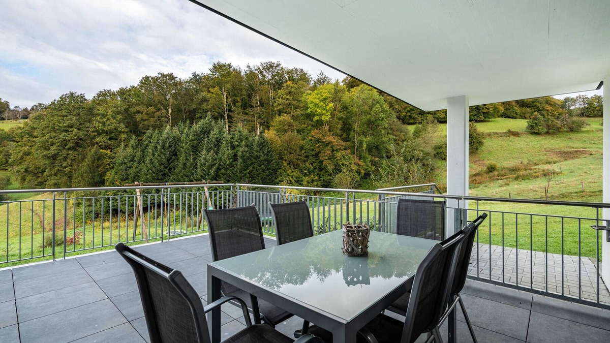 Gutach im Breisgau Apartment | Apartment 'Ferienwohnung Sonneneckle' with Shared Terrace, Shared Garden and Wi-Fi
