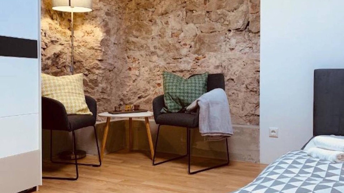 Passau Apartment | Apartment "Felix Living 1" with Wi-Fi