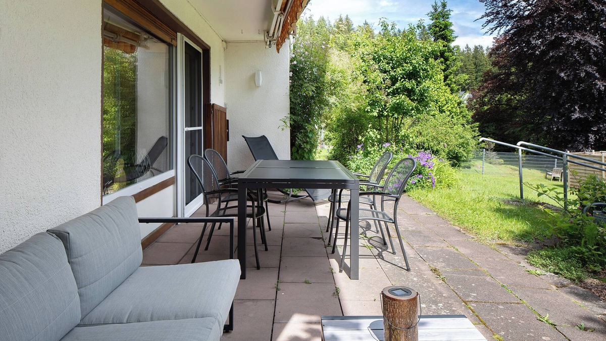 Titisee-Neustadt Apartment | Apartment Ferienresidenz Gartentraum Titisee with Mountain View, Private Terrace and Wi-Fi