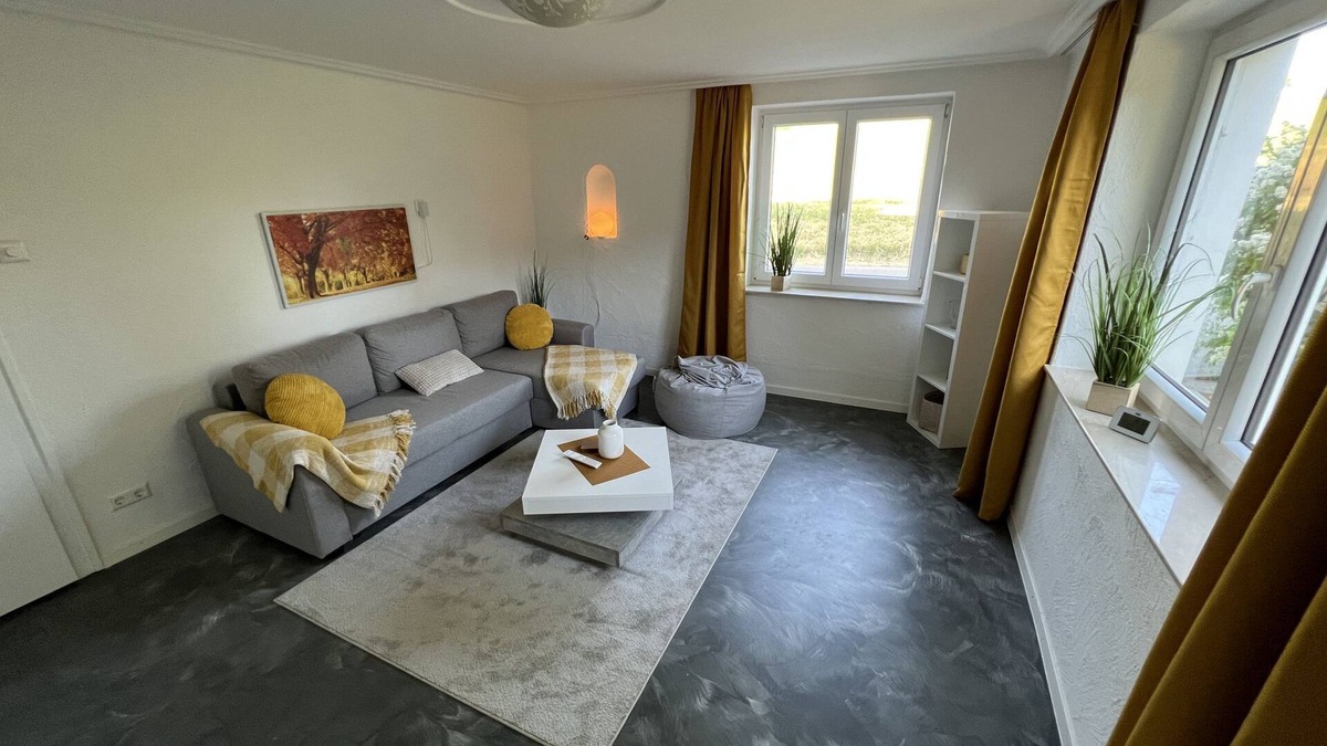 Wangen im Allgaeu Apartment | Apartment 'Ferienwohnung Südlicht' with Private Terrace, Shared Garden and Wi-Fi