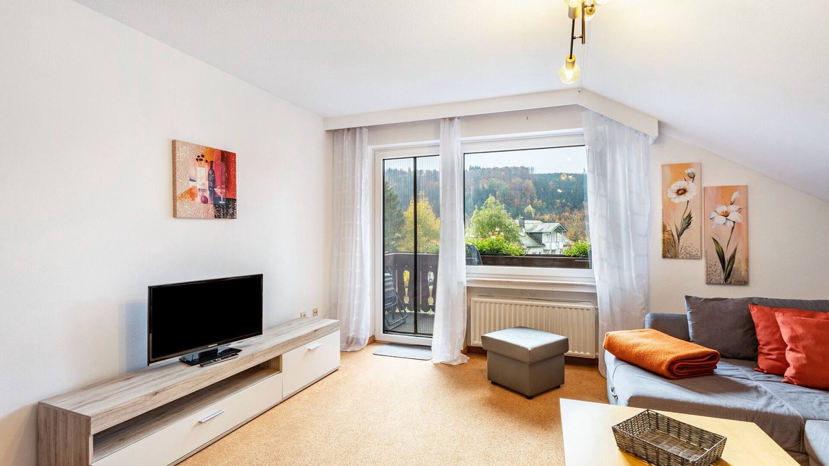 Stryck Apartment | Apartment 'Ferienwohnung 4' with Shared Garden, Balcony and Wi-Fi