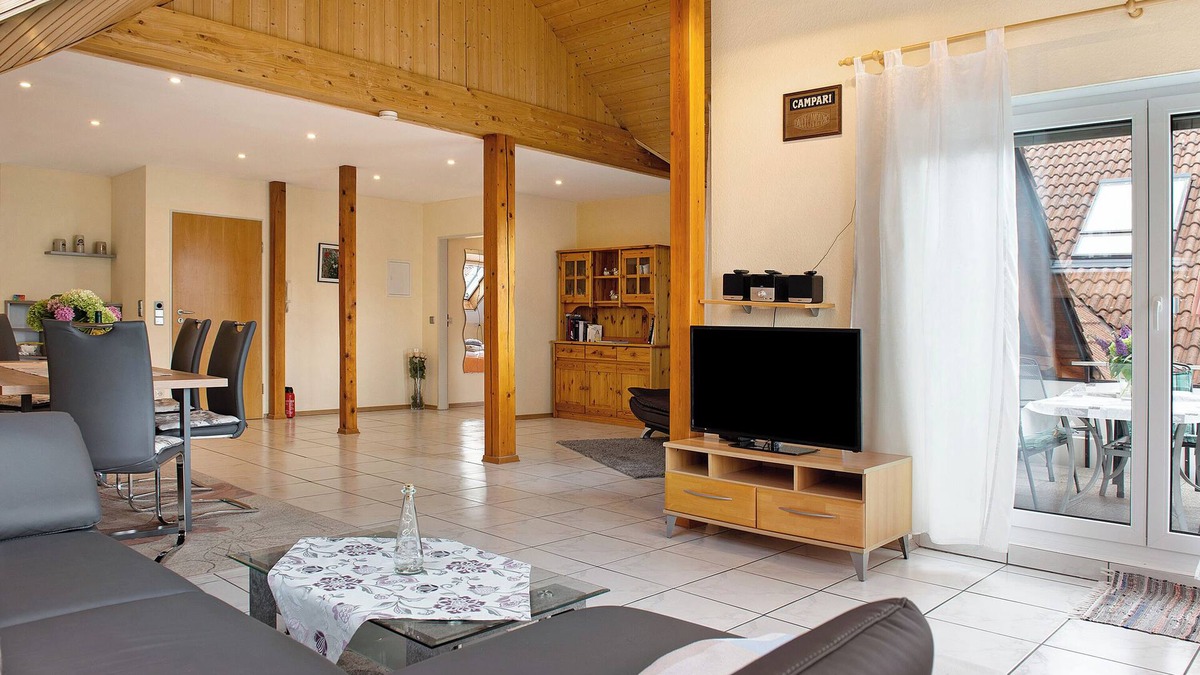 Waggershausen Apartment | Apartment 'Ferienwohnung Im Haus Haller' with Balcony and Wi-Fi
