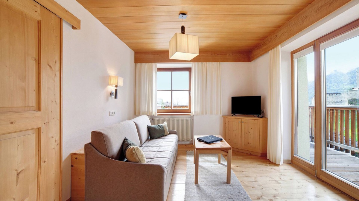 Burgusio Apartment | Apartment "Ferienwohnungen Zwick Maroles" with large south-facing balcony and panoramic view