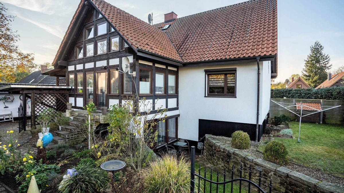 Trollenhagen Apartment | Apartment 'Ferienwohnung Über 2 Etagen' with Private Garden, Balcony and Wi-Fi